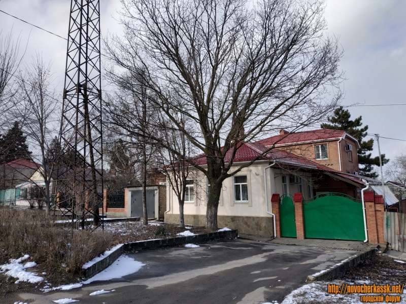 Новочеркасск: Улица Добролюбова, 92