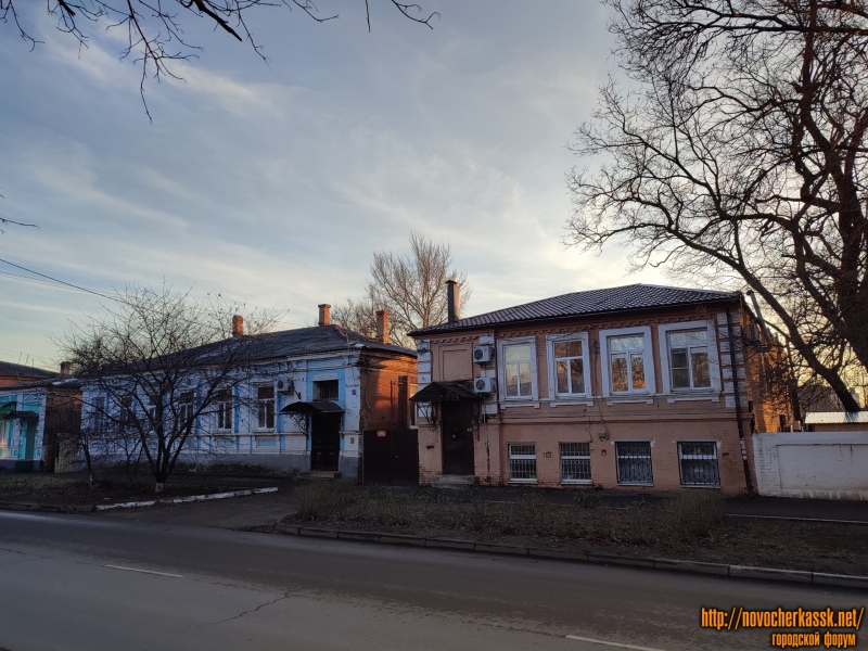 Новочеркасск: Проспект Ермака, 69, 71