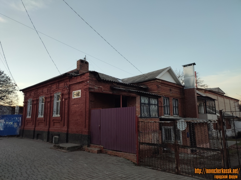 Новочеркасск: Проспект Баклановский, 4