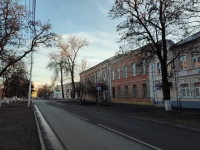 Проспект Ермака в сторону собора. Справа - пр. Ермака, 57