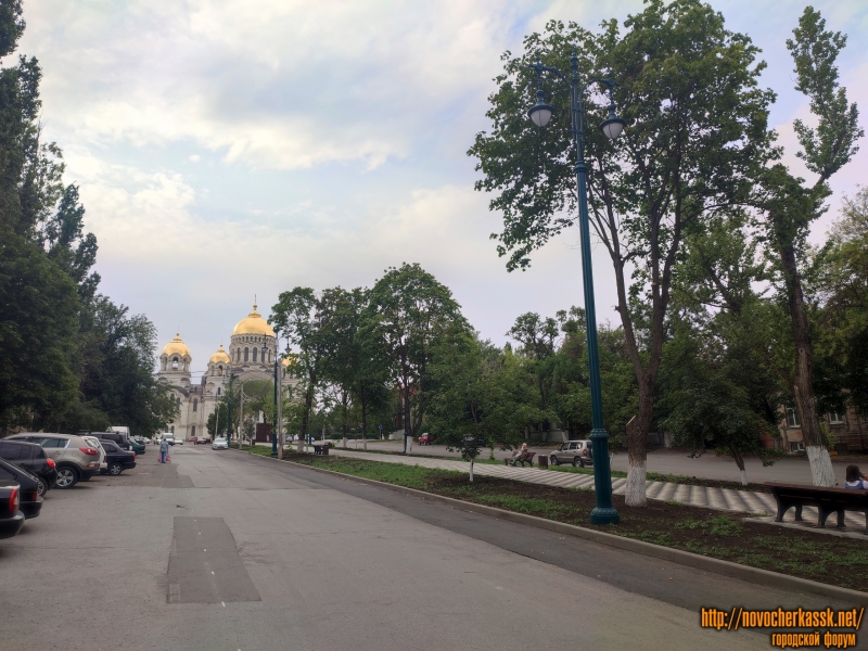 Новочеркасск: Красный спуск. Вид в сторону собора