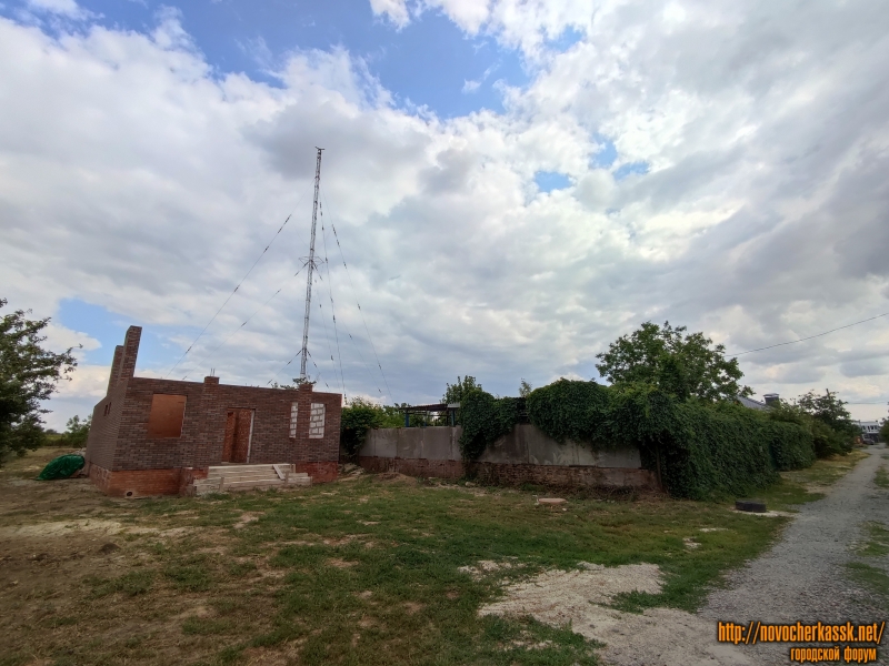 Новочеркасск: Строящийся дом в переулке Спасском, 45