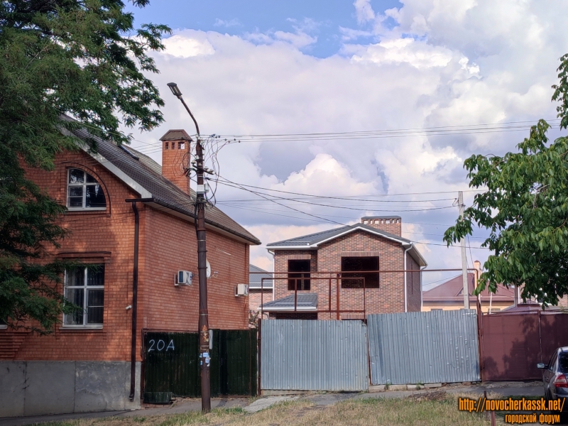 Новочеркасск: Улица Ленгника, 20