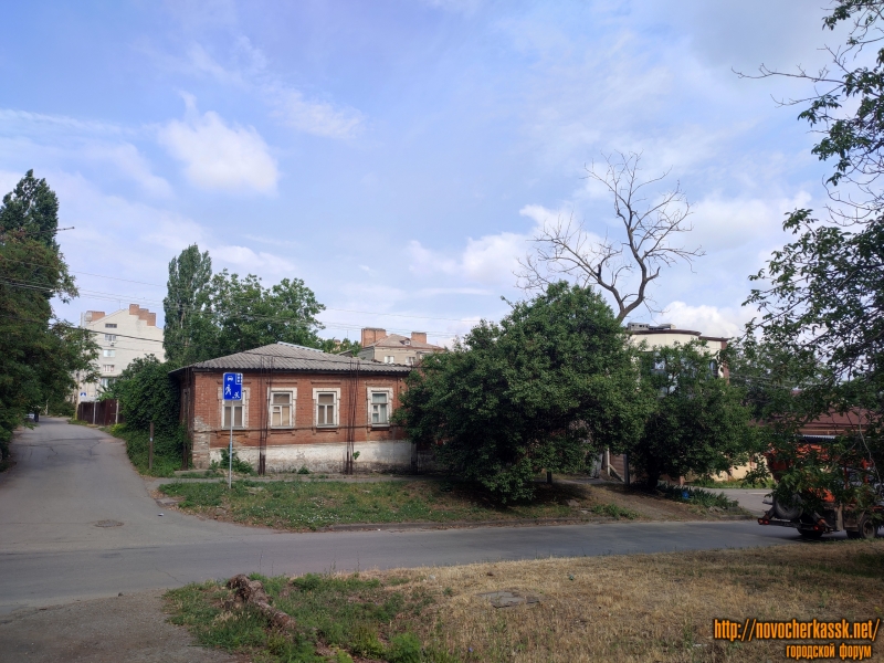 Новочеркасск: Улица Ленгника, 13