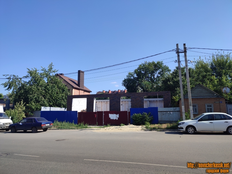 Новочеркасск: Улица Буденновская, 85