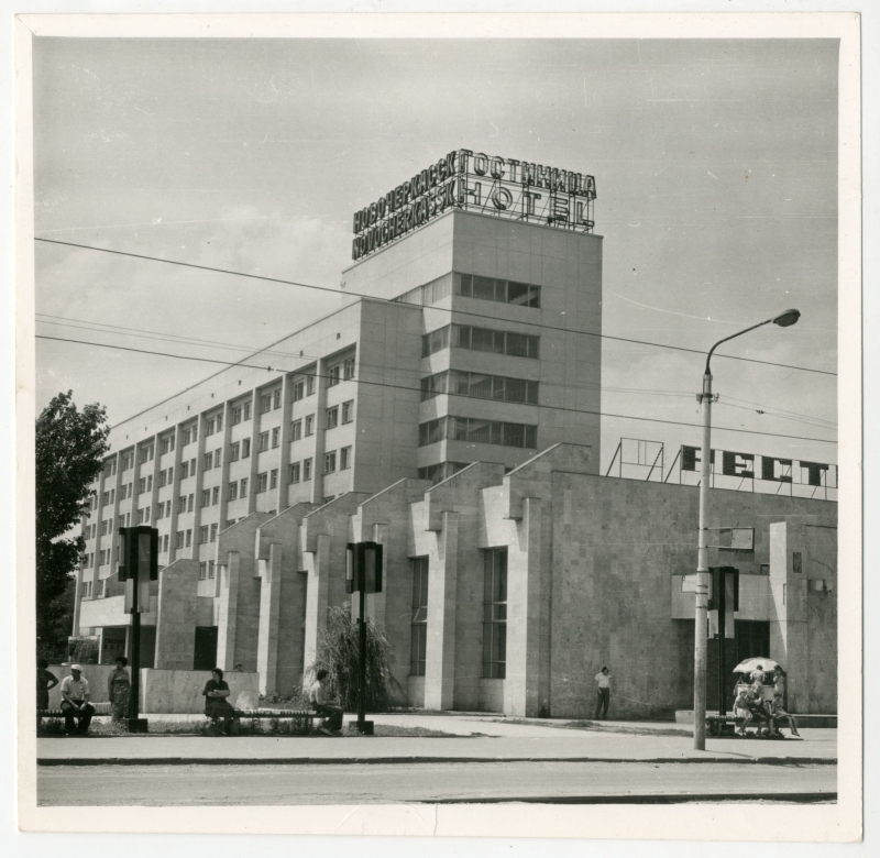 Новочеркасск: Гостиница «Новочеркасск»