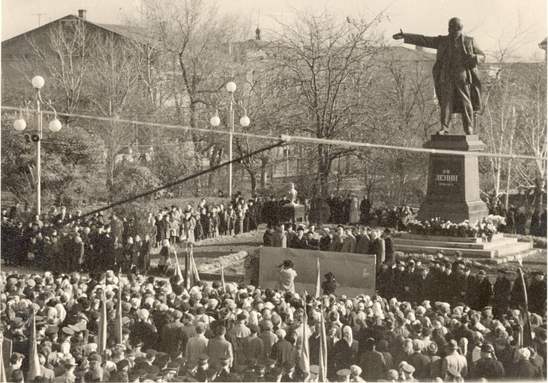 Новочеркасск: Открытие памятника В.И. Ленину в городе Новочеркасске