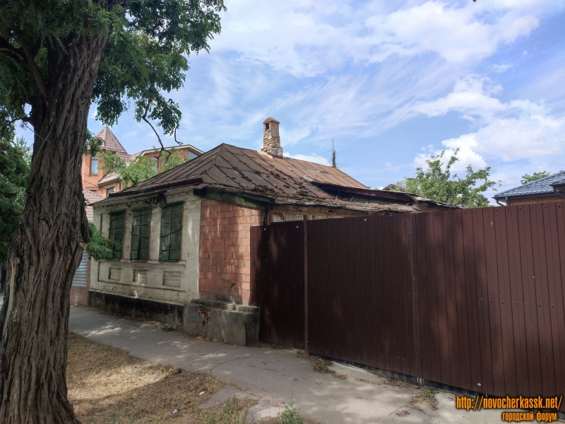 Новочеркасск: Улица Бакунина, 88