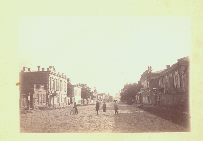 Новочеркасск: Вид на Никольскую церковь с улицы Горбатой