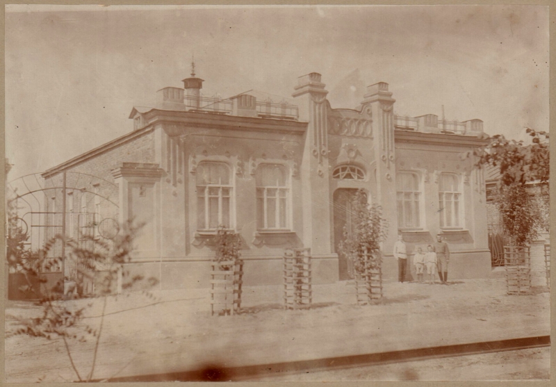 Новочеркасск: Баклановский, 14 (ныне 18). Особняк врача С. К. Каклюгина