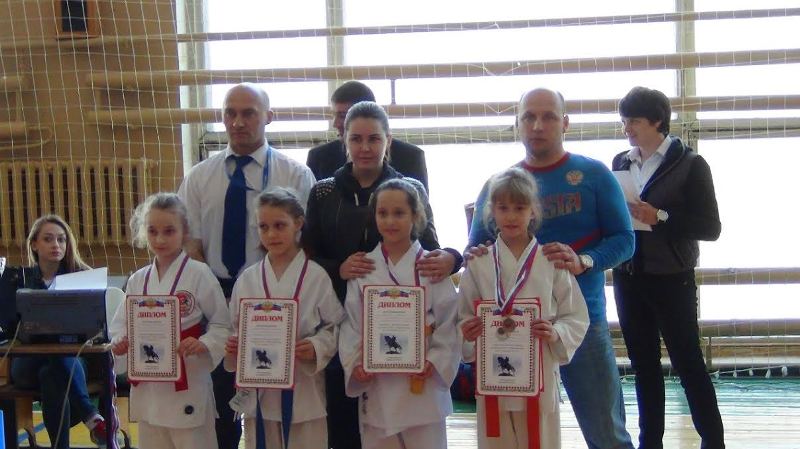 фото тренеров по плаванию в спортивной школе г шахты. дюсш 5 шахты футбол. спортивная школа шахты звездная. спортивная школа 5 шахты. бассейн шахты дворец спорта.