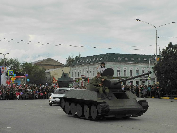 Парад 9 мая 2015 года в Новочеркасске