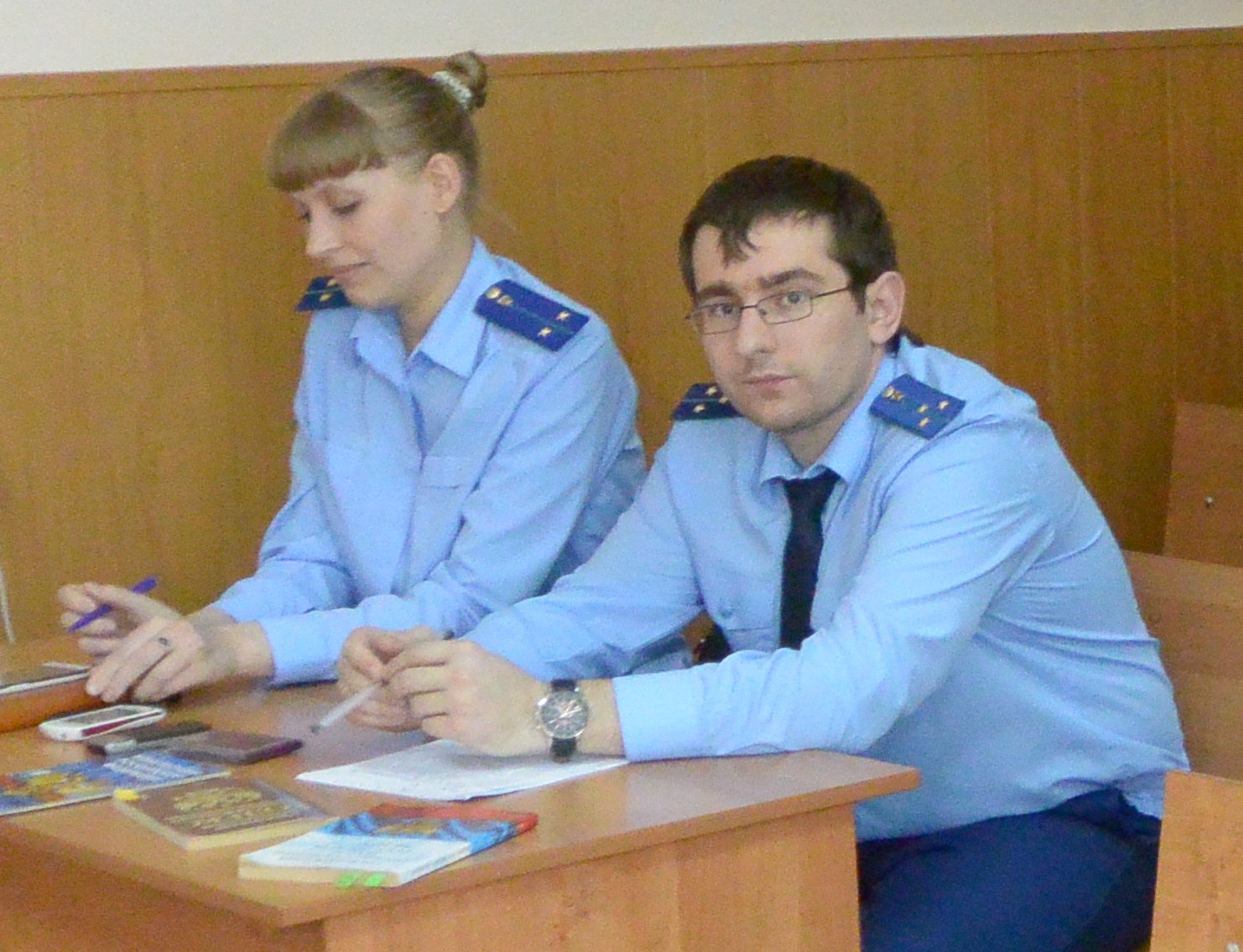 Существует ли банк, который не сотрудничает с судебными приставами? Правовая сфе